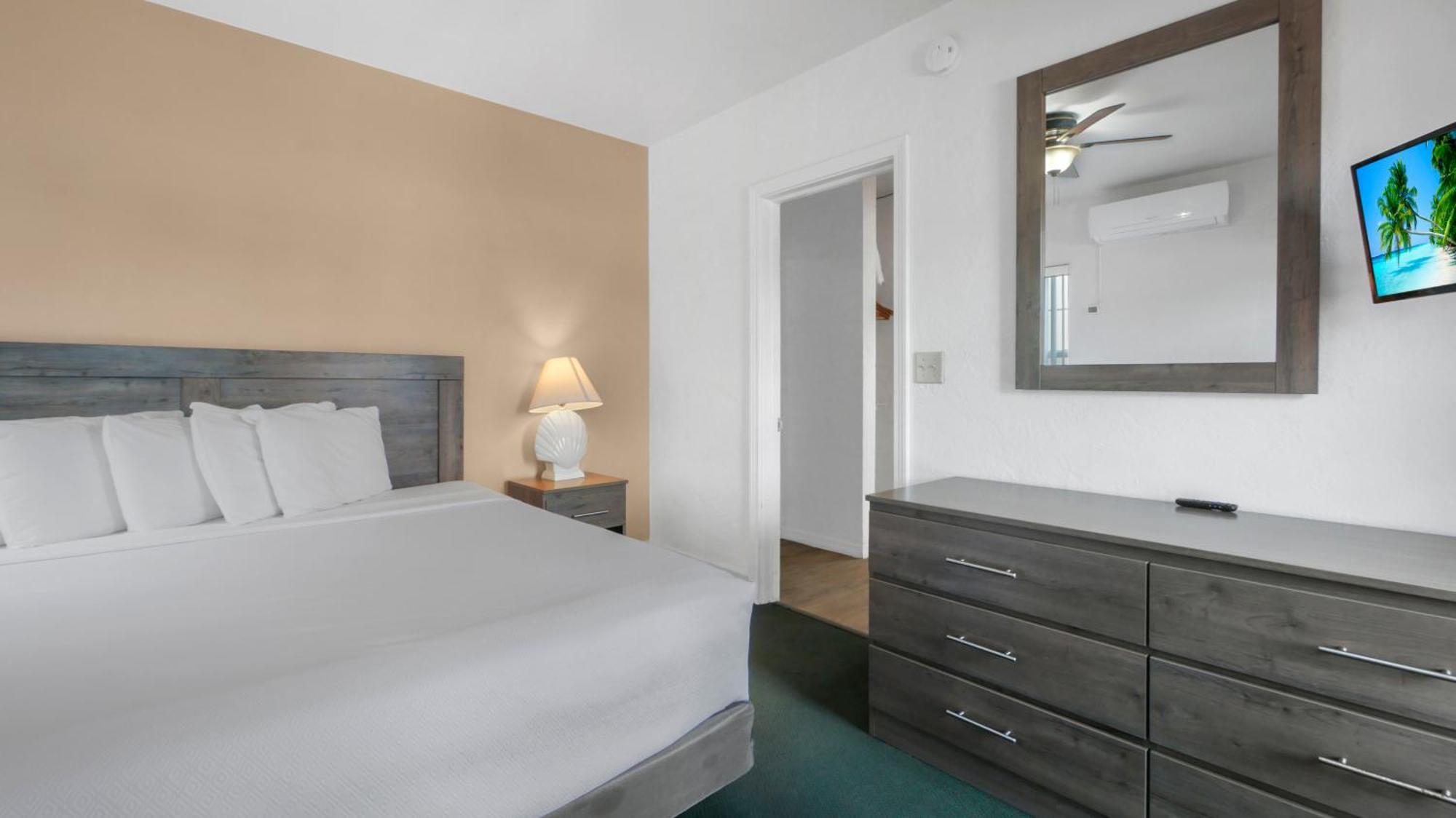 Ocean Court Beachfront Hotel Дейтона Бийч Екстериор снимка