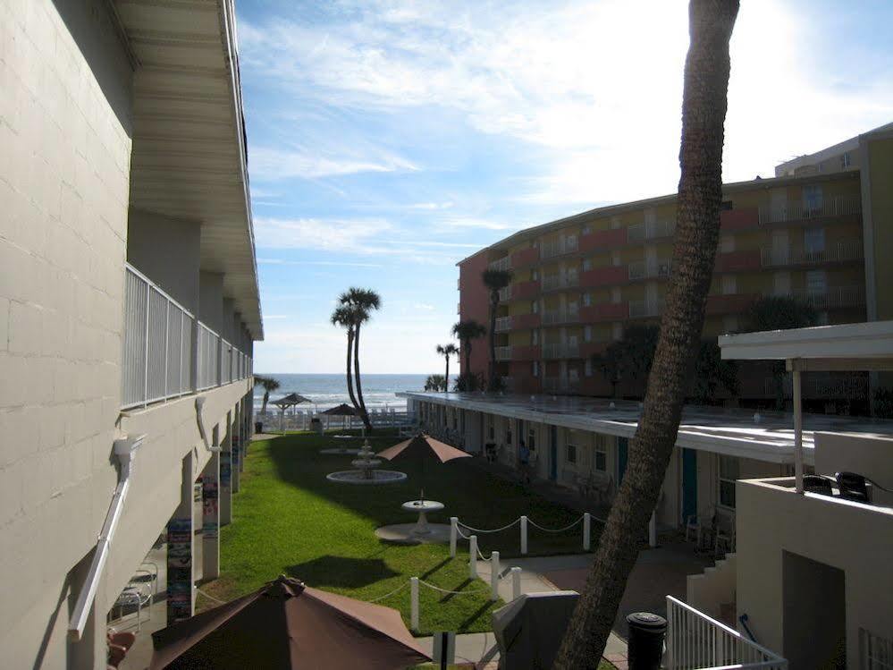 Ocean Court Beachfront Hotel Дейтона Бийч Екстериор снимка